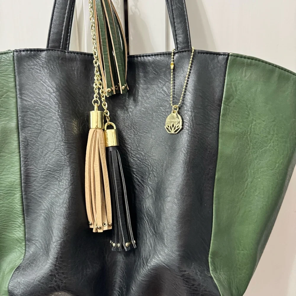 Big Buddha, black and green faux leather large tote bag with tassels - Picture 4 of 10